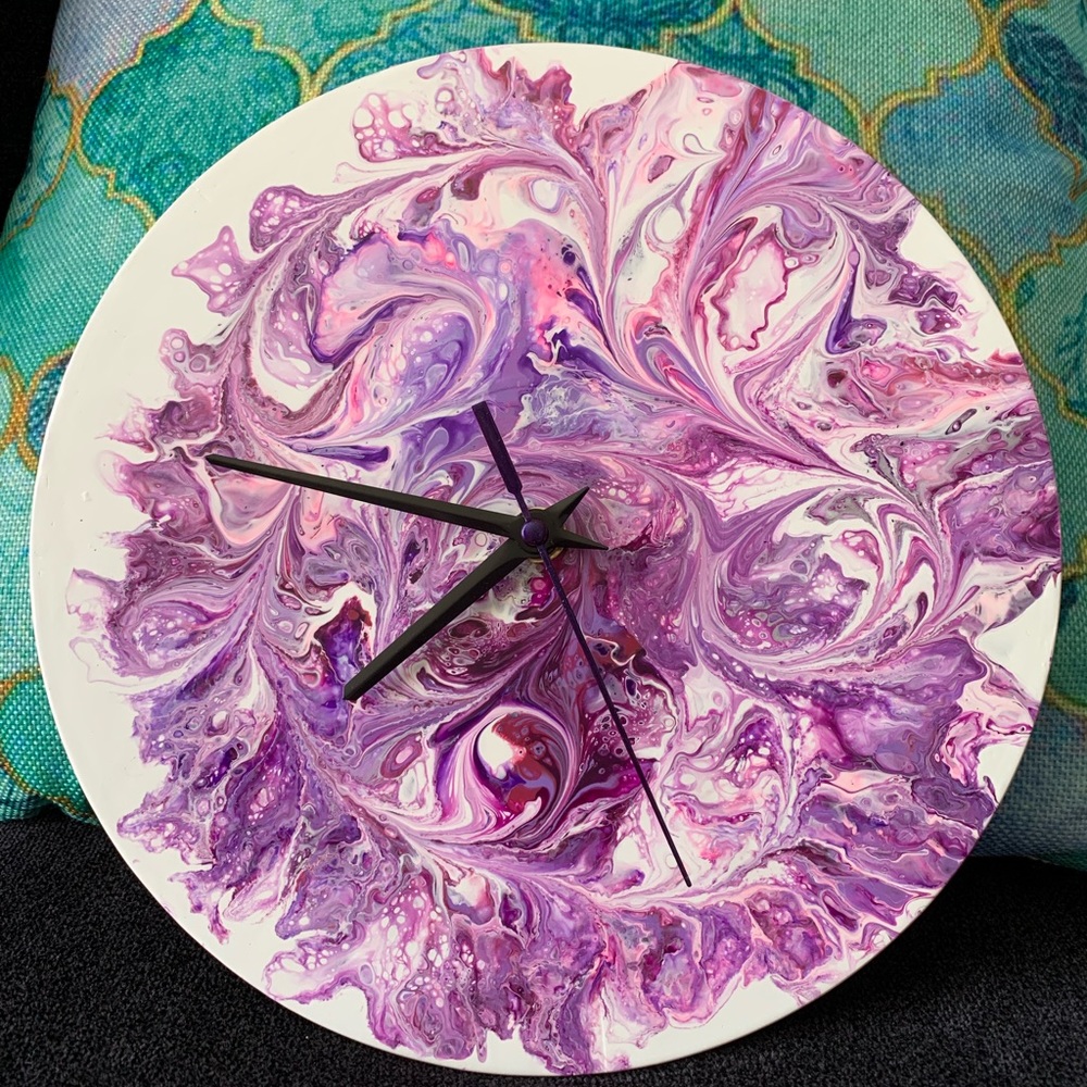 Fluid Art Upcycled Vinyl Record Clock- Stargazer Lily